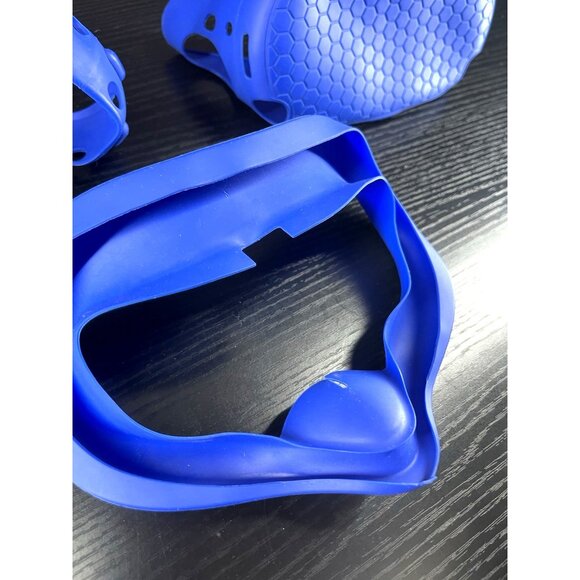 VR Silicone Protective Case Set For Controllers & Headset Enhanced Grip & Prote - Picture 4 of 4